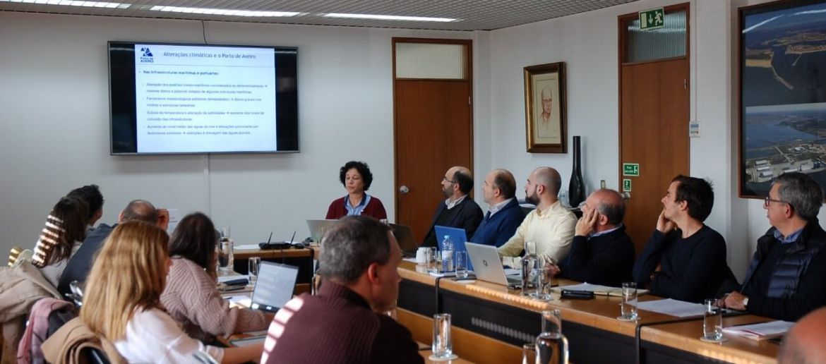Meeting on the impact of climate change in the activity of Porto de Aveiro