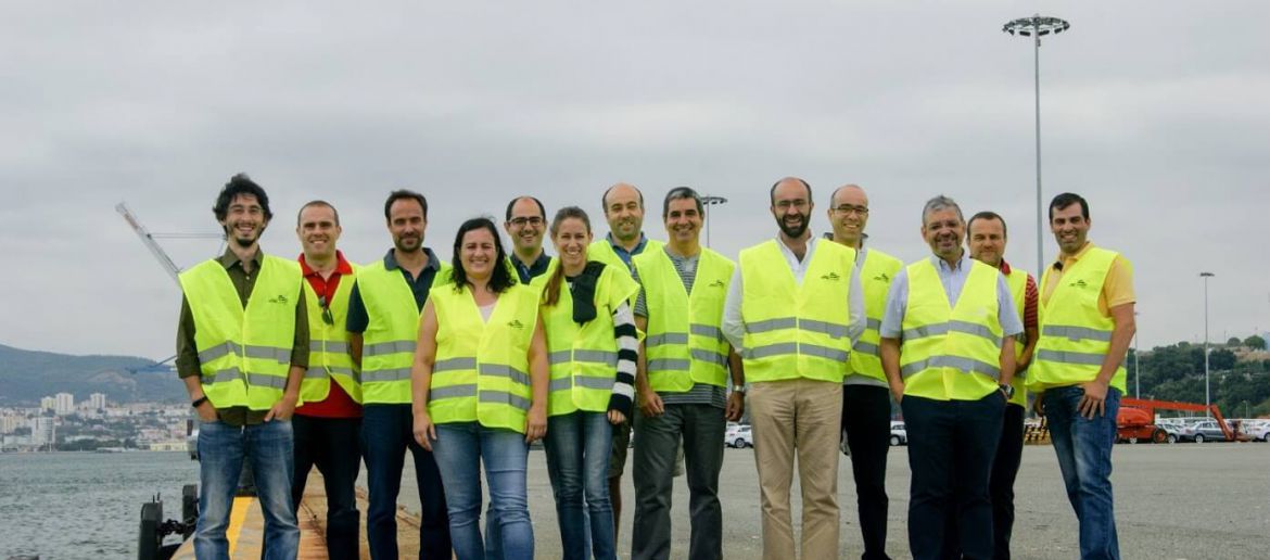 Os colaboradores da Hidromod comemoraram os 25 anos da empresa com uma visita ao Porto de Setúbal